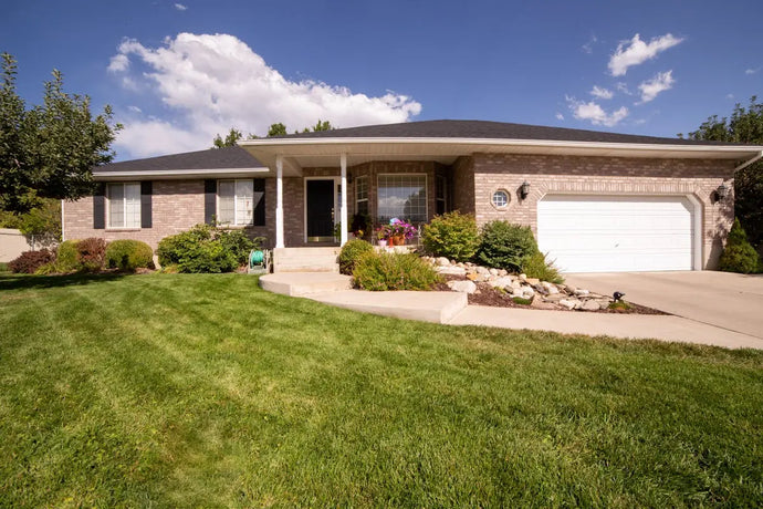 Secure Your Home: Protecting Your Garage Door During Hurricanes